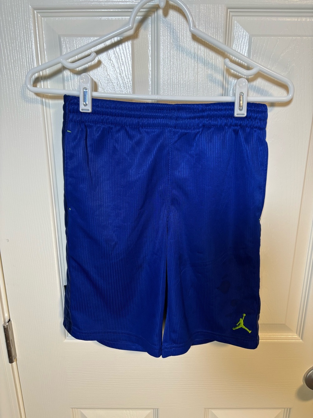 Lot of 2 Jordan blue and black youth shorts,Size S